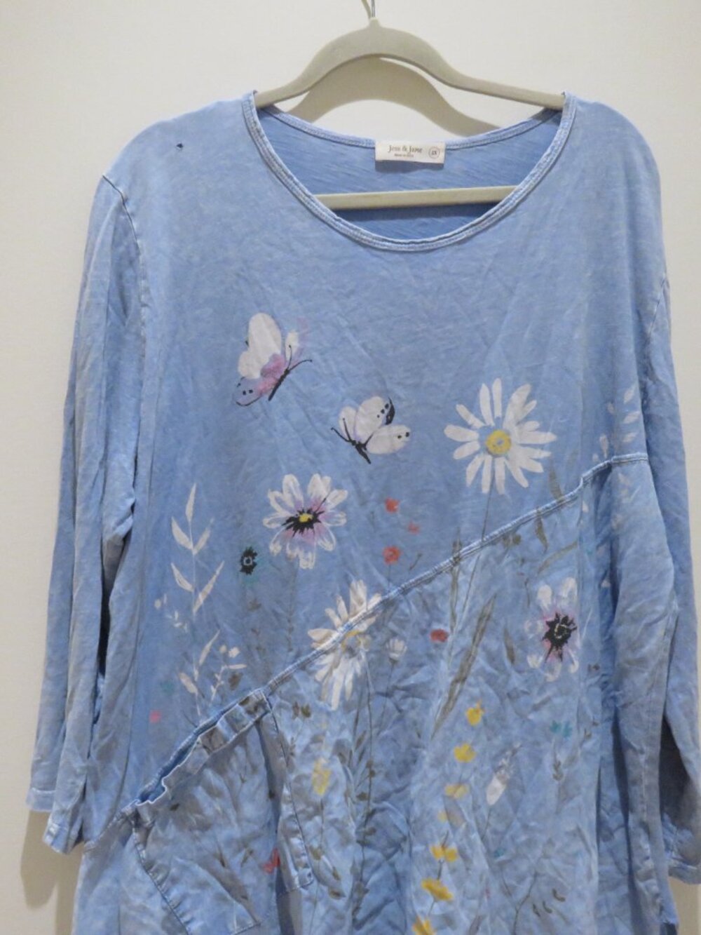 JESS & JANE Artsy Abstract Art To Wear Floral Asymmetric Top Lagenlook Size 2XL - Picture 3 of 14